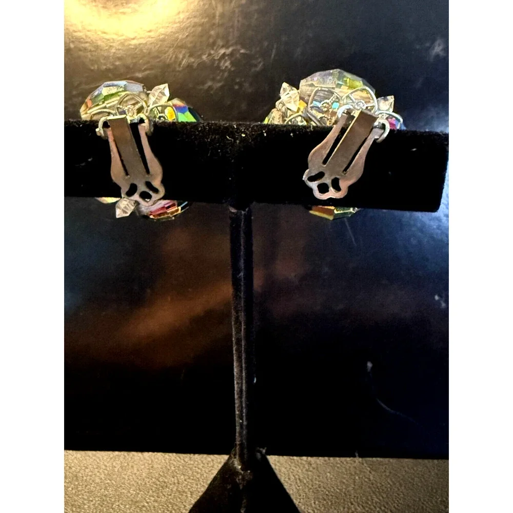 Vintage Faceted Crystal Iridescent Rhinestone Aurora Borealis Clip-on Earrings